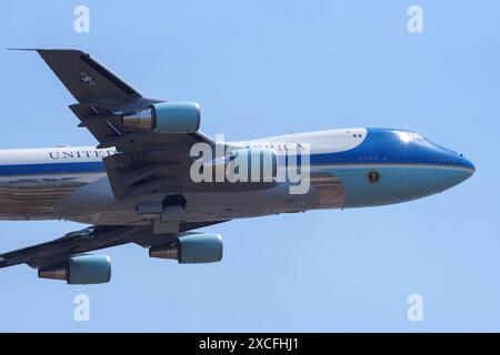 Air Force One mit der Nummer 29000, die am 16. Juni 2024 von LAX, Los Angeles International Airport, abreist. Stockfoto