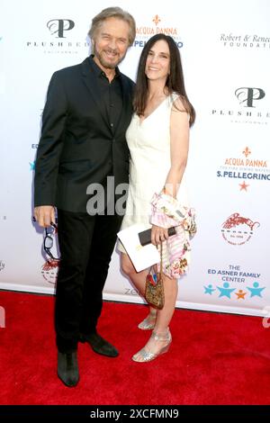 Juni 2024, Studio City, CA, USA: LOS ANGELES - 15. Juni: Stephen Nichols, Lisa Nichols beim 12. Jährlichen Ed Asner & Friends Celebrity Poker Event in den Radford Studios am 15. Juni 2024 in Studio City, CA (Credit Image: © Kay Blake/ZUMA Press Wire) NUR ZUR REDAKTIONELLEN VERWENDUNG! Nicht für kommerzielle ZWECKE! Stockfoto