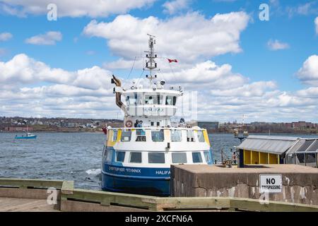 Fähre an der Uferpromenade in Halifax, Nova Scotia, Kanada Stockfoto