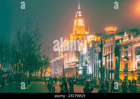 Gebäude und Art-Deco-Architektur entlang des Bund in Shanghai, China Stockfoto