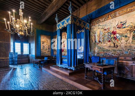 THE KING'S BEDROOM CHATEAU DE SULLY (1102 & 1395 UMGEBAUT) SULLY-SUR-LOIRE FRANKREICH Stockfoto