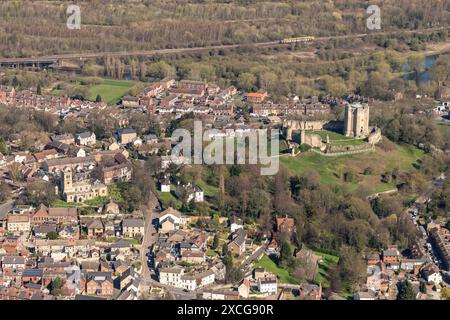 Luftbild von Conisburgh Castle aus 1500 Fuß Stockfoto