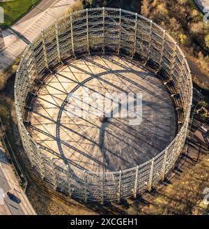 Luftbild des redundanten Gasometers bei Miles Platting, aufgenommen aus 1500 Fuß Stockfoto