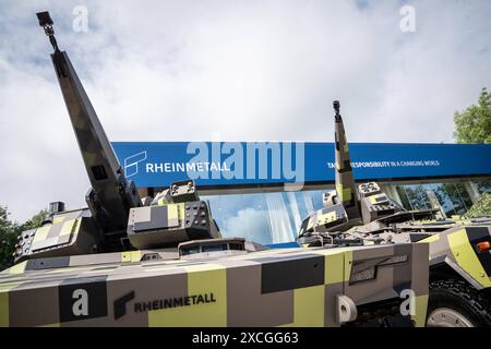 Eurosatory 2024 Rüstungsmesse Paris Frankreich Messestand der Firma RheinmetallEurosatory 2024 Rüstungsmesse Paris Frankreich Messestand der Firma Rheinmetall, Villepinte seine-Saint-Denis 93 France Parc des Expositions Paris Nord *** Eurosatory 2024 Armaments Fair Paris France Rheinmetall Stand Eurosatory 2024 Armaments Fair Paris France Rheinmetall Stand, Villepinte seine Saint Denis 93 France Parc des Expositions Paris Nord Stockfoto