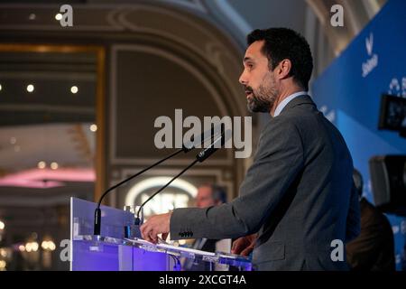 Madrid, Spanien. Juni 2024. Roger Torrent, amtierender Minister für Wirtschaft und Arbeit der katalanischen Generalitat und Präsident der Stiftung Barcelona Capital Nàutica, spricht bei einem informativen Frühstück in Madrid an die Anwesenden. Heute Morgen wurde im Ritz Hotel in Madrid die 37. Ausgabe des America's Cup präsentiert. Die Eröffnungsveranstaltung des Louis Vuitton 37. America's Cup findet am 22. August 2024 in Barcelona statt. Quelle: D. Canales Carvajal / Alamy Live News Stockfoto