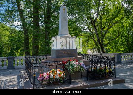 PUSCHKIN-BERGE, RUSSLAND - 12. JUNI 2024: Das Grab von A. S. Puschkin, Pskow-Region. Russland Stockfoto