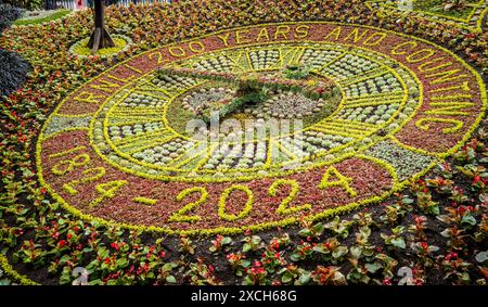 Die älteste Blumenuhr der Welt in West Princes Street Gardens, Edinburgh, Schottland Stockfoto