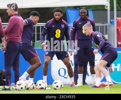 Von links nach rechts, die Engländer Ollie Watkins, Joe Gomez, Eberechi Eze und Adam Wharton während eines Trainings im Spa & Golf Resort Weimarer Land in Blankenhain, Deutschland. Bilddatum: Montag, 17. Juni 2024. Stockfoto