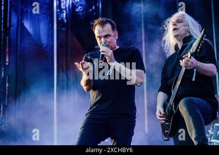 Hansi Kürsch und Marcus Siepen von Blind Guardian traten beim Release Athens Festival in Plateia Nerou/Griechenland im Juni 2024 auf Stockfoto