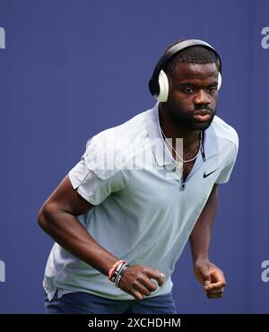 Frances Tiafoe trainiert am dritten Tag der Cinch-Meisterschaft im Queen's Club in London. Bilddatum: Montag, 17. Juni 2024. Stockfoto