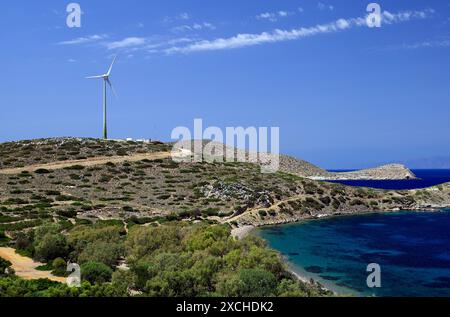 Windturbine, Tilos, Dodekanes Inseln, Südägäis, Griechenland. Stockfoto