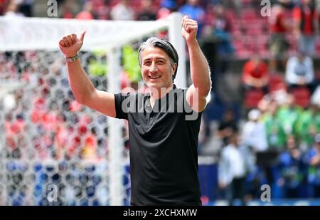 Fussball, Europameisterschaft, EURO 2024, Gruppe A, Rhein-Energie Stadion Kšln: Ungarn - Schweiz; Bundestrainer Murat Yakin (SUI). Stockfoto