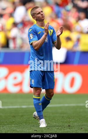 Fußball UEFA EURO 2024 Gruppenphase 1. Spieltag Rumänien - Ukraine am 17.06.2024 in der München Fußball Arena in München Oleksandr Zinchenko ( Ukraine ) enttäuscht nach dem verlorenen Spiel/Niederlage Foto: Revierfoto Credit: ddp Media GmbH/Alamy Live News Stockfoto