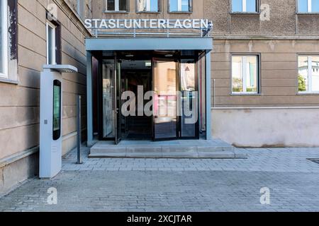 Stasi-Gebäude eines der vielen Gebäude, der ehemalige Stasi-Geheimdienst befand sich in Ost-Berlin, bis 1989 die Berliner Mauer abgerissen wurde. Seither ist es ein Museum und beherbergt das Stasi-Archiv, das für interessierte Personen unbeabsichtigt ist. Berlin, Deutschland. Berlin Stasi Archiv / Stasi Museum Berlin Deutschland Copyright: XGuidoxKoppesxPhotox Stockfoto