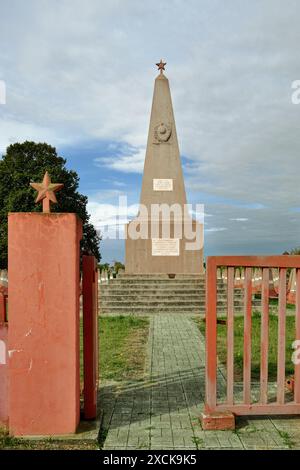 Denkmal des Friedhofs der Roten Armee im Zweiten Weltkrieg in Sombor, Vojvodina, Serbien Stockfoto