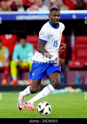 Frankreichs Marcus Thuram während des Gruppenspiels der UEFA Euro 2024 in der Düsseldorfer Arena in Düsseldorf. Bilddatum: Montag, 17. Juni 2024. Stockfoto