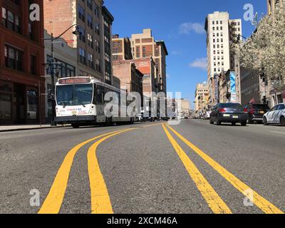 Newark, NJ - 4. September 2022: Historisches Zentrum an der Market Street in Newark, New Jersey, Paramount Theater Stockfoto