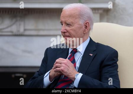 Washington, Vereinigte Staaten. Juni 2024. US-Präsident Joe Biden veranstaltet am 17. Juni 2024 ein bilaterales Treffen mit NATO-Generalsekretär Jens Stoltenberg im Weißen Haus in Washington, DC. Kredit: Chris Kleponis/Pool über CNP/dpa/Alamy Live News Stockfoto