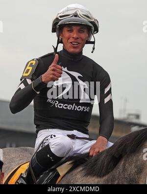 18. Mai 2024 Rennen 13 PREAKNESS STAKES erobern die Grey Returns für die Winners Circle Ceremony Stockfoto