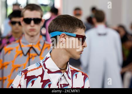 Mailand, Italien. Juni 2024. GUCCI Männer Frühjahr/Sommer 2025 Laufsteg während der Milan Fashion Week Herrenmode am 2024. Juni - Mailand, Italien 17/06/2024 Credit: dpa/Alamy Live News Stockfoto