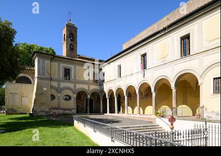 Rom. Italien. Kirche Sant’Onofrio al Gianicolo aus dem 15. Jahrhundert, Piazza di Sant’Onofrio. Stockfoto