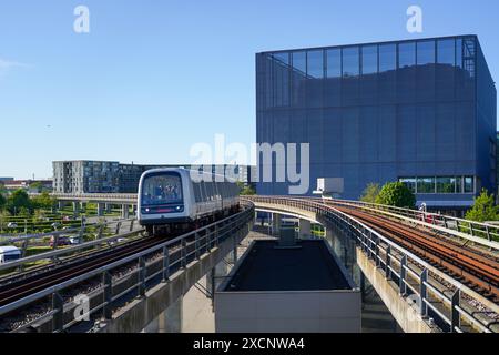 U-Bahn bei Danish Broadcasting Corporation, Danmarks Radio, DR Konzerthalle in Ørestad, Amager, Kopenhagen, Dänemark Stockfoto