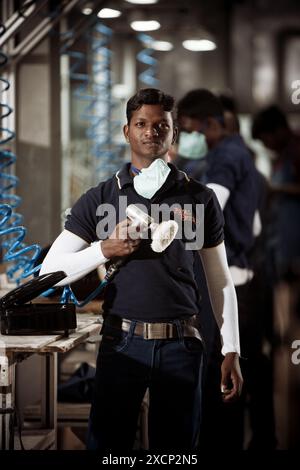 Reportage, gedreht in der Royal Enfield Motorcycle Factory in Chennai, Indien Stockfoto