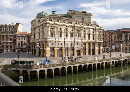 Das Teatro Arriaga in Spanisch ist ein Opernhaus in Bilbao, Spanien. Es wurde 1890 vom Architekten Joaquín Rucoba im neobarocken Stil erbaut. Stockfoto