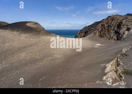 Trockenzone des Vulkans capelinhos, Insel Faial auf den Azoren. Stockfoto