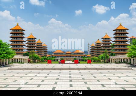 Kaohsiung, Taiwan - 29. April 2019: Fantastischer Blick auf das Fo Guang Shan Buddha Museum. Taiwan ist ein beliebtes Touristenziel Asiens. Stockfoto