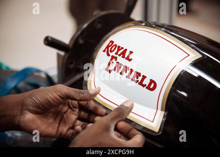 Reportage, gedreht in der Royal Enfield Motorcycle Factory in Chennai, Indien Stockfoto