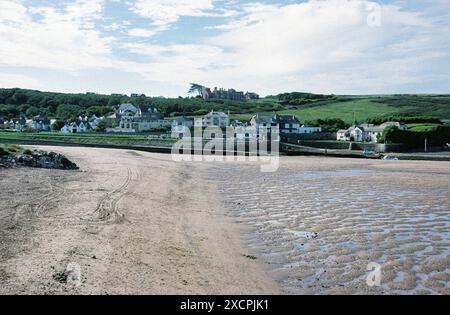 COAST TO COAST TRAVEL LIBRARY - VERWALTET VON PPL PHOTO AGENCY - COPYRIGHT RESERVIERT *** örtlicher Titel *** Bude Beach, Cornwall. Stockfoto