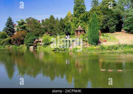 PPL-FOTOBIBLIOTHEK - COPYRIGHT VORBEHALTEN Folly in the Grounds of Sandringham, Norfolk FOTO: Dave Porter/PPL Tel; +44(0)1243 555561 E-Mail: ppl@mi Stockfoto