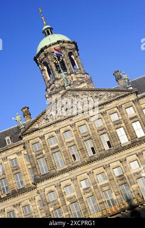 PPL-FOTOBIBLIOTHEK - COPYRIGHT VORBEHALTEN Royal Palace, Dam Square, Amsterdam FOTO: Ivan Catterwell/PPL Tel; +44(0)1243 555561 E-Mail: ppl@mistra Stockfoto