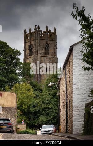 Richmond, eine Marktgemeinde in North Yorkshire, England. Das Museum hat ein Filmset von "All Creatures Great and Small" und eine Apotheke... Stockfoto