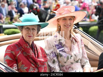 Ascot, Großbritannien. Juni 2024. Prinzessin Anne und Lady Gabriella Kingston besuchen Tag eins der Royal Ascot, Ascot Racecourse. Quelle: Doug Peters/EMPICS/Alamy Live News Stockfoto