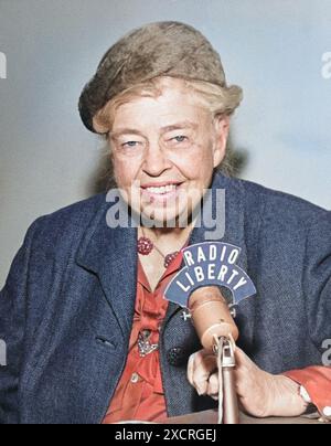 Die ehemalige First Lady Eleanor Roosevelt (11. Oktober 1884 bis 7. November 1962) sendete in den späten 1950er Jahren Radio Liberty Stockfoto