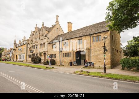 Das Broadway Museum and Art Gallery am nördlichen Tor zu den Cotswolds feiert die reiche Geschichte und kulturelle Bedeutung des Broadway. Stockfoto