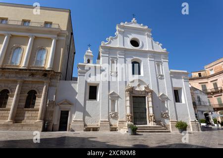 GRAVINA IN APULIEN, ITALIEN, 18. JULI 2022 - Kirche der Heiligen Maria des Wahlrechts - Fegefeuer in Gravina in Apulien, Provinz Bari, apulien, Italien Stockfoto