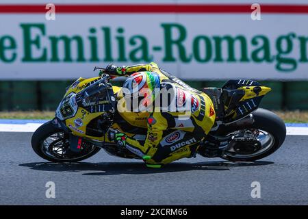 Andrea Iannone vom Team Goeleven mit Ducati Panigale V4R in Aktion während der FIM SBK Superbike World Championship Pirelli Emilia-Romagna Round - Superpole Race auf dem Misano World Circuit in Misano Adriatico. Stockfoto