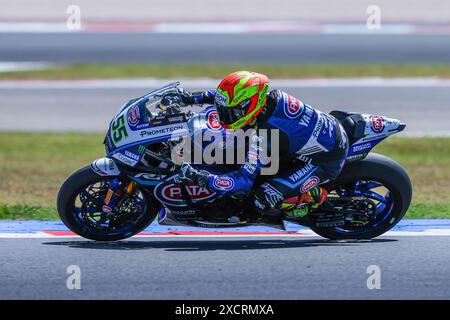 Misano Adriatico, Italien. Juni 2024. Andrea Locatelli von Pata Prometeon Yamaha mit Yamaha YZF R1 in Aktion während der FIM SBK Superbike World Championship Pirelli Emilia-Romagna Round - Superpole Race auf Misano World Circuit in Misano Adriatico. (Foto: Fabrizio Carabelli/SOPA Images/SIPA USA) Credit: SIPA USA/Alamy Live News Stockfoto