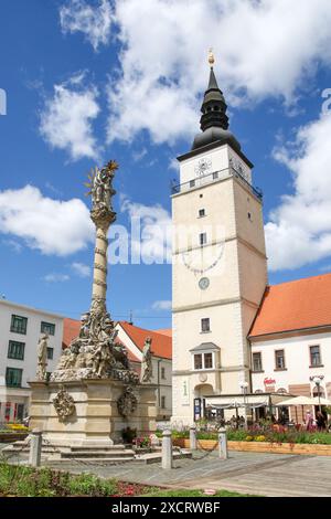 Dreifaltigkeitssäule und Dreifaltigkeitskirche in Trnava, Slowakei Stockfoto