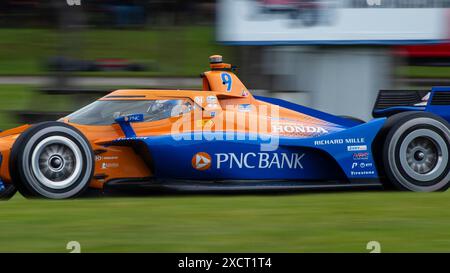 8. Juni 2024: IndyCar #9 Scott Dixon fährt sein Chip Ganassi Racing PNC Bank Auto während des Qualifyings vor dem XPEL Grand Prix in der Road America in Elkhart Lake, WI - Mike Wulf/CSM Stockfoto