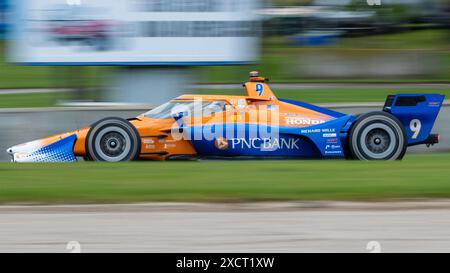 8. Juni 2024: IndyCar #9 Scott Dixon fährt sein Chip Ganassi Racing PNC Bank Auto während des Qualifyings vor dem XPEL Grand Prix in der Road America in Elkhart Lake, WI - Mike Wulf/CSM Stockfoto