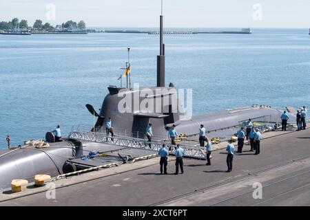 Gdynia, Polen. 18. Juni 2024. Das deutsche U-Boot U-212A 31 (S181) der Deutschen Marine erreichte den Hafen von Gdynia © Wojciech Strozyk / Alamy Live News Stockfoto