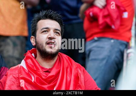 Dortmund, Deutschland. Juni 2024. Dortmund, Deutschland, 18. Juni 2024: Turkiye-Fan beim Fußball-Spiel der UEFA EURO 2024 Germany Group F zwischen Turkiye und Georgien im BVB Stadion Dortmund. (Daniela Porcelli/SPP) Credit: SPP Sport Press Photo. /Alamy Live News Stockfoto