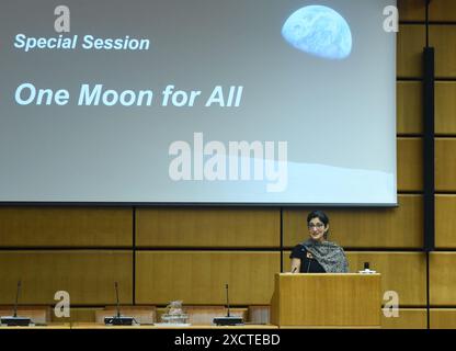 Wien, Österreich. Juni 2024. Aarti Holla-Maini, Direktorin des Büros der Vereinten Nationen für Weltraumfragen (UNOOSA), spricht auf der UN-Konferenz für nachhaltige Mondaktivitäten am 18. Juni 2024 in Wien. Am Dienstag fand hier das erste Treffen der Vereinten Nationen über nachhaltige Mondaktivitäten statt, an dem Leiter von Weltraumorganisationen aus aller Welt, Astronauten, Wissenschaftler und Vertreter der Industrie teilnahmen. Quelle: He Canling/Xinhua/Alamy Live News Stockfoto