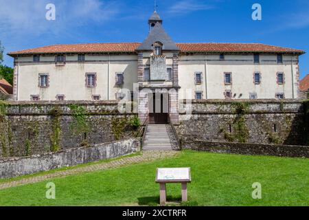 Die Zitadelle von Mendiguren, in der französischen Stadt Saint Jean Pied de Port France, der Ort für den Beginn des Camino frances the way of St. james Stockfoto