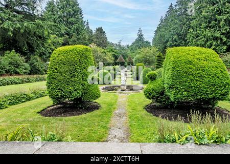 Der versunkene formelle Garten auf dem Farmleigh Estate in Dublin, Irland. Stockfoto