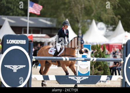 Yasmin Ingham von Großbritannien mit Rehy DJ während des CCI5* Showjumping bei den Longines Luhmuhlen Horse Trials am 16. Juni 2024, Luhmuhlen, Deutschland (Foto: Maxime David - MXIMD Pictures) Stockfoto